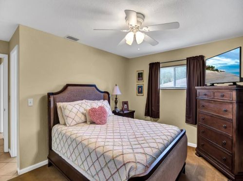 495 24th Ave, Vero Beach FL  32962-1309 exterior