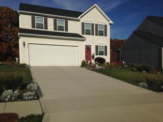 8784 Kelly Ln, Streetsboro, OH 44241-4218