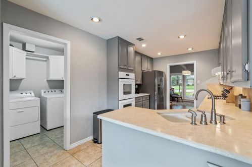 1207 Huntington Dr, Richardson TX  75080-2930 exterior