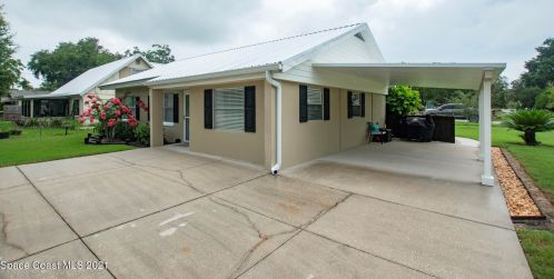 3472 Roberts St, Mims, FL 32754-3517