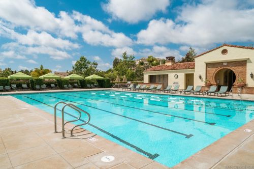 6962 Feldspar Pl, Carlsbad CA  92009-5212 exterior