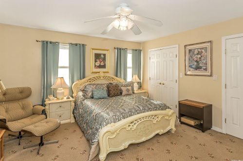 47 Prospect Ave, East Rockaway NY  11518-1232 exterior