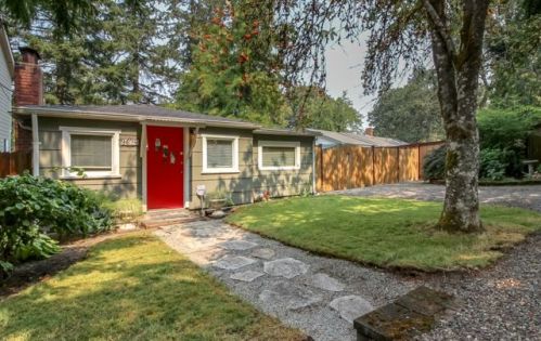 9623 Newgrove Ave, Lakewood, WA 98498-1128
