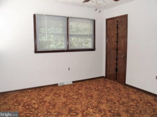 210 Union Hall Rd, Carlisle PA  17013-8387 exterior