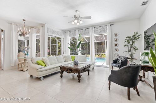 7545 Tropical Trl, Merritt Island, FL 32952-6703