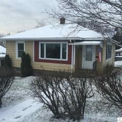 529 11th Ave, Duluth, MN 55806-2321