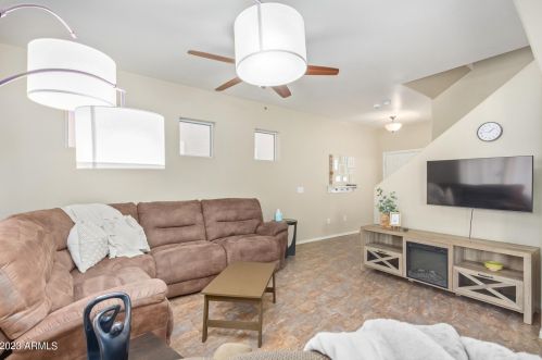 34905 30th Dr, Phoenix AZ  85086-3223 exterior