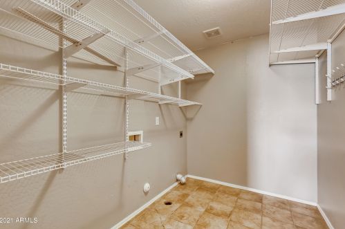 9009 6 St, Phoenix AZ 85020-3502 exterior