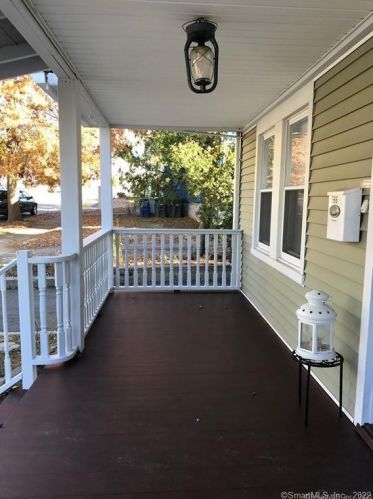 566 Midland St, Bridgeport CT  06605-3347 exterior