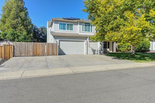 2862 Aquamarine Cir, Rescue CA  95672-9339 exterior