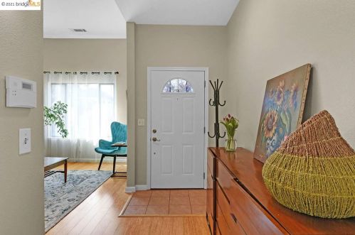 710 24th St, Oakland, CA 94612-1134