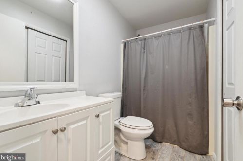 336 2 St, Florence NJ  08518-1401 exterior