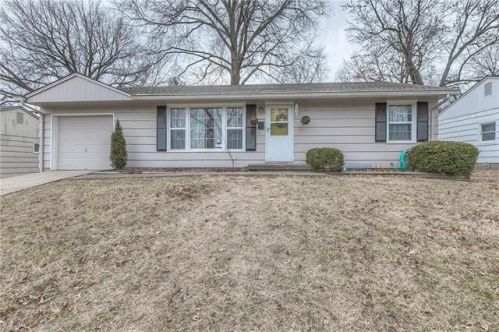 6109 54 St, Shawnee Mission KS  66202-1689 exterior