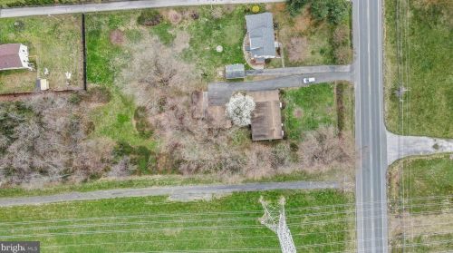 1527 Bear Corbitt Rd, Bear DE  19701-1529 exterior