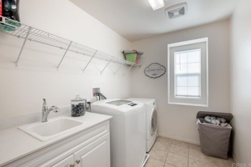 10073 Ranchitos Pl, Lakeside CA  92040-2781 exterior