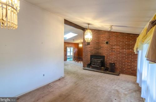 5 April Ln, Wilmington DE  19810-4122 exterior