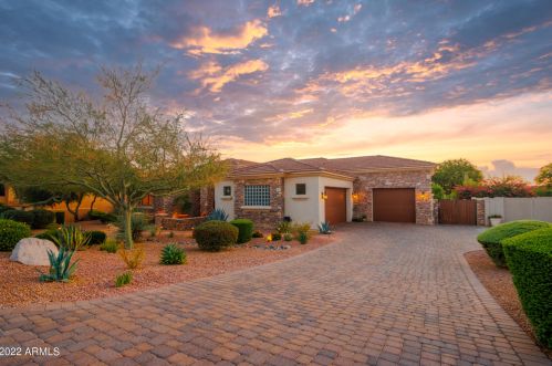 3742 Avoca, Mesa, AZ 85207-0953