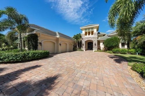6021 Sunnyslope Dr, Naples, FL 34119-8625