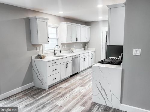 1229 Longview Dr, Woodbridge VA  22191-2955 exterior