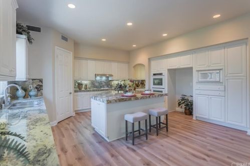 2965 Hillside Dr, West Covina CA  91791-3769 exterior