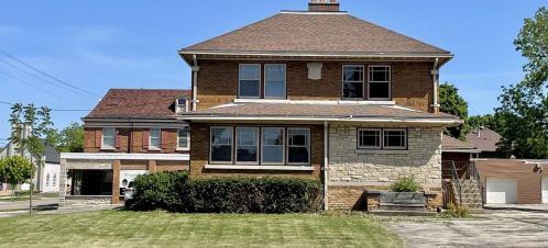 105 Lincoln Ave, Beaver Dam, WI 53916-2140