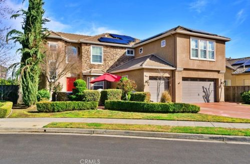 2413 Whitmore Ave, Clovis, CA 93619-9252