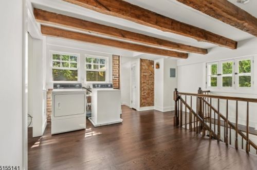 2041 Raritan Rd, Scotch Plains NJ  07076-4711 exterior