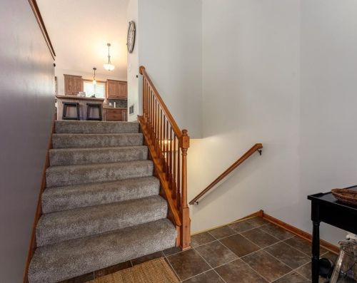 44 Bristol Ct, Hudson WI  54016-7773 exterior