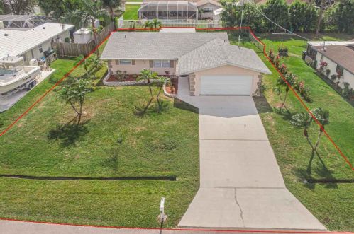 1132 Palm Beach Rd, Fort Pierce, FL 34952-5315