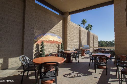 1569 Torrey Pines Ln, Chandler AZ  85249-8523 exterior