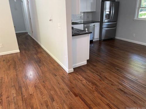 495 Silver St, Bridgeport CT  06610-1023 exterior