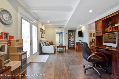 16 Galway Dr, Hazlet NJ  07730-1112 exterior