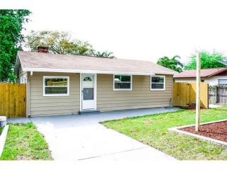 13288 Clay Ave, Largo, FL 33773-1131