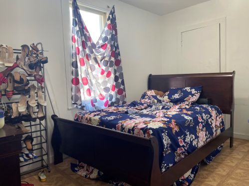 1964 Finn Pl, Milwaukee WI 53206-1338 exterior