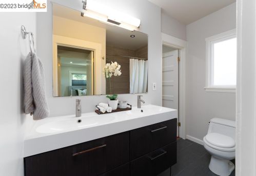 1505 Russell St, Berkeley CA 94705-2334 exterior