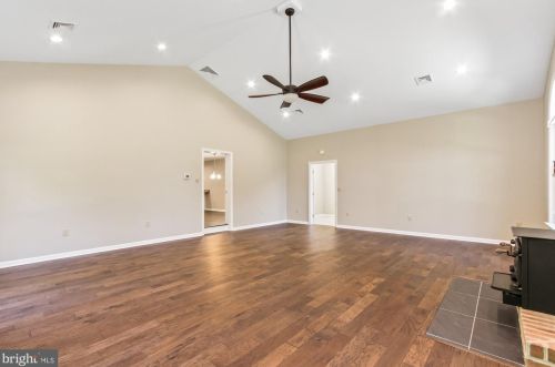 786 Arbor Dr, Red Lion PA  17356-8611 exterior