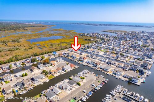 45 Lagoona Dr, Bricktown NJ 08723-7642 exterior