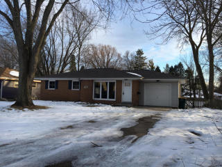 275 Linden St, Saukville WI  53080-2103 exterior