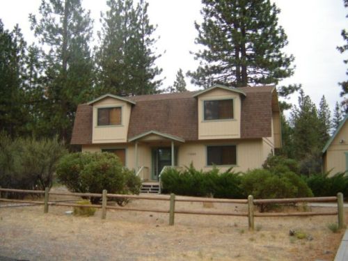 17839 Fisher Rd, Weed, CA 96094-9433