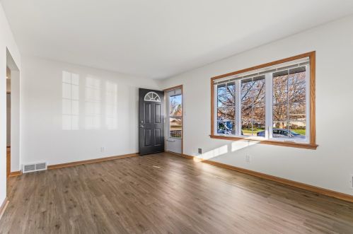 939 Kims Ln, Mukwonago WI  53149-1118 exterior