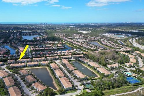15730 Marcello Cir, Naples FL  34110-2841 exterior