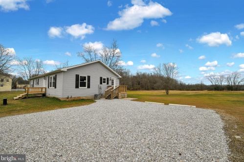 275 Georgetown Rd, Littlestown PA  17340-9757 exterior