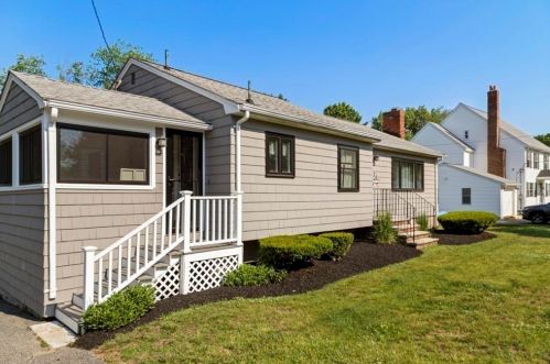 2 Pinewood Rd, Wilmington, MA 01887-1930