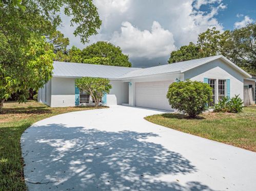 255 19th Ave, Vero Beach, FL 32962-2739
