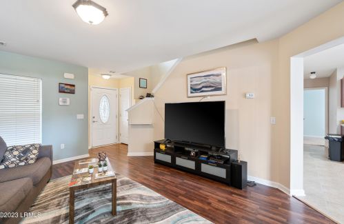 96 Shadow Moss Dr, Beaufort SC  29906-6000 exterior