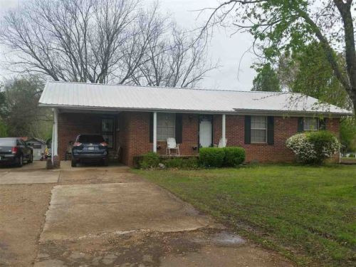 13625 Church St, Atwood, TN 38220-2621