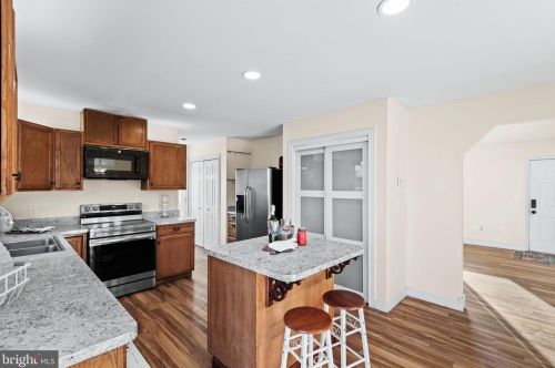 1729 Nottingham Dr, Fredericksburg VA  22408-9674 exterior