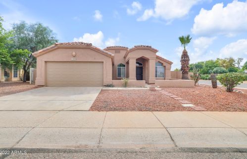 10339 San Juan Ave, Glendale, AZ 85307-4310