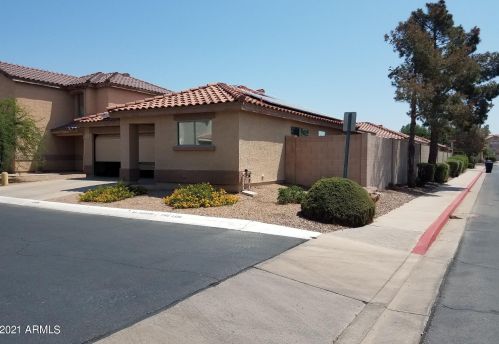 2338 Spruce Dr, Chandler, AZ 85286-6743