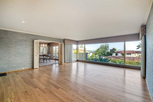 2980 Nichols St, San Diego CA  92106-3425 exterior